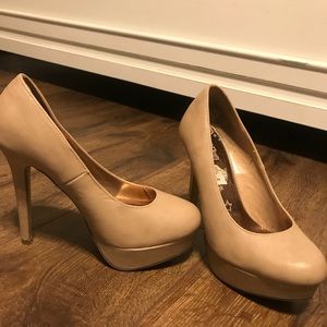 Women’s nude heels